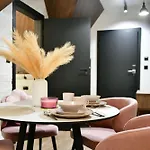 6 Gwiazdek Apartmanhotel