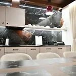 6 Gwiazdek Apartmanhotel