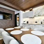 Apartmanhotel 6 Gwiazdek 3*