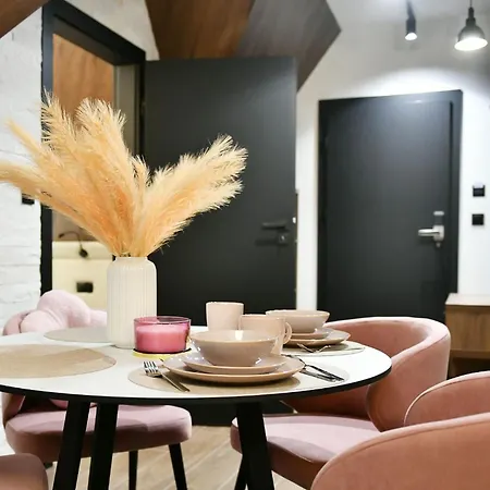 6 Gwiazdek Aparthotel